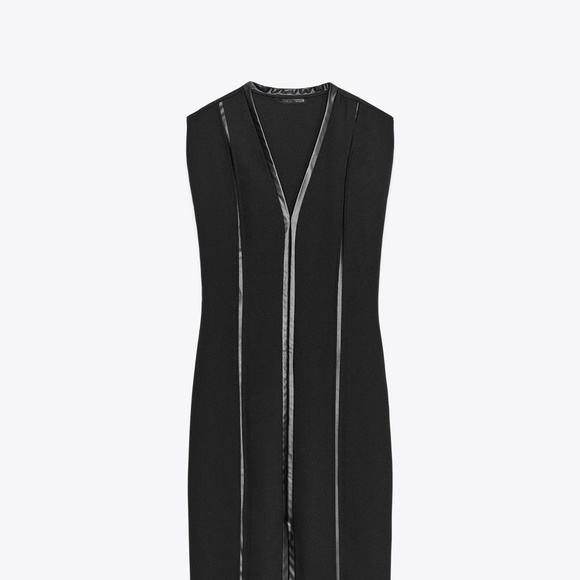 Zara Dresses & Skirts - Black Zara midi dress